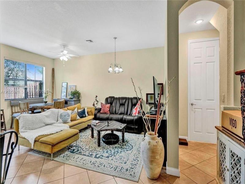 Property photo # 4