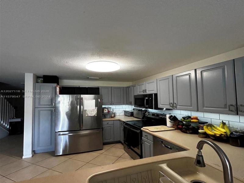 Property photo # 9