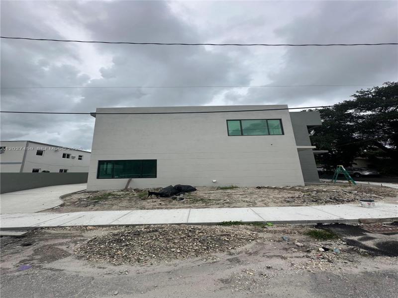 Property photo # 2