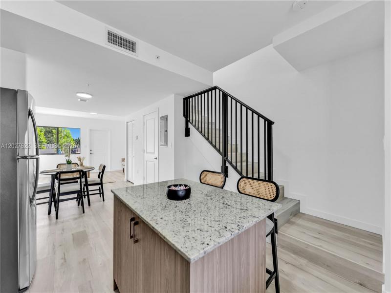 Property photo # 8
