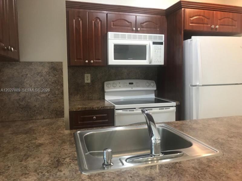 Property photo # 9