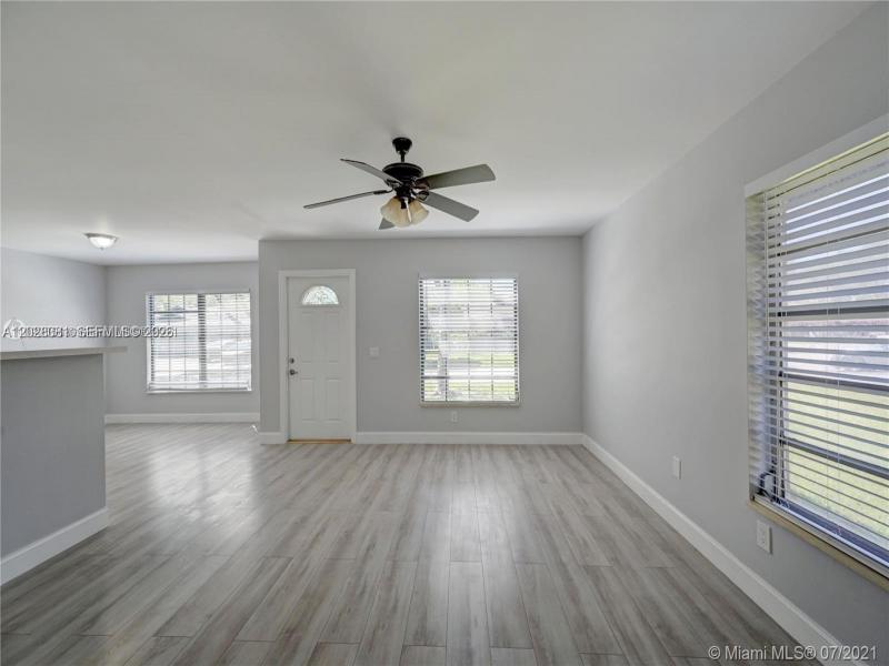 Property photo # 9