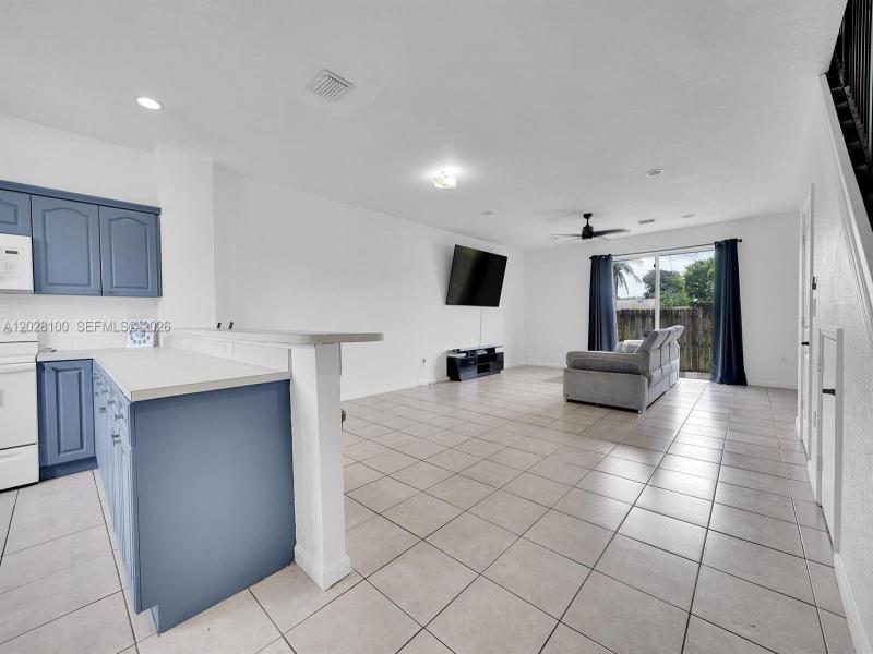 Property photo # 8