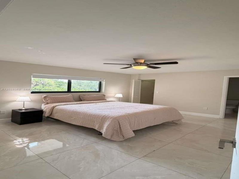 Alquiler de apartamento en Orduna Court 203