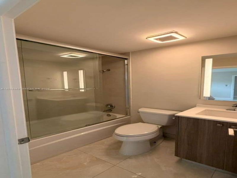 Alquiler de apartamento en Orduna Court 203