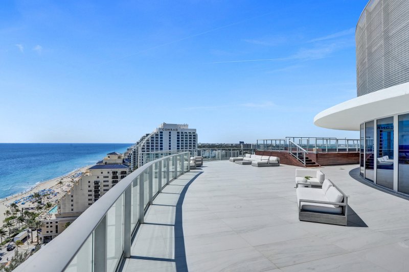 Condo for sale at Paramount Fort Lauderdale A1