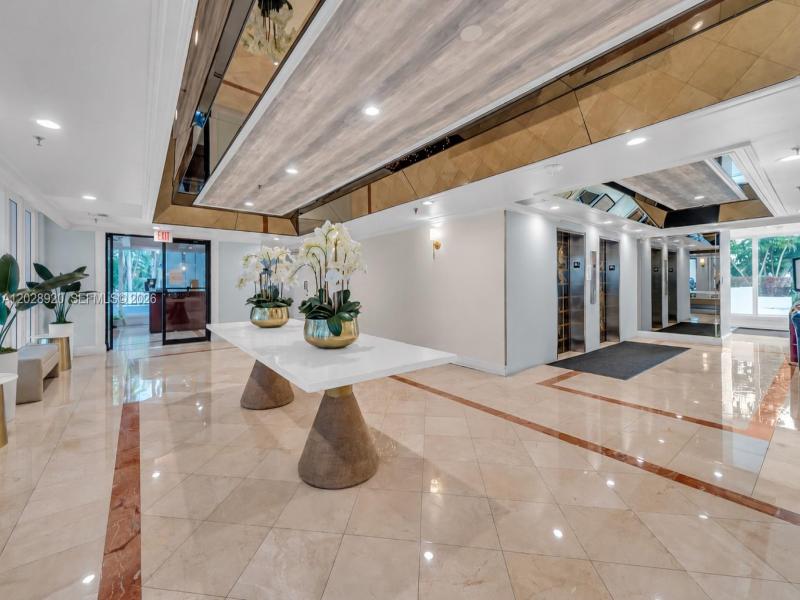 Comprar apartamento en Portugal Towers 12-8