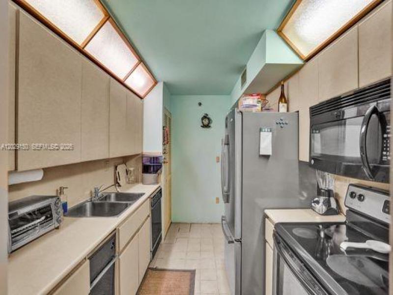Property photo # 9