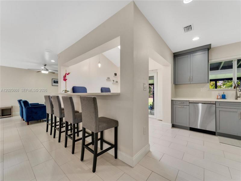 Property photo # 4