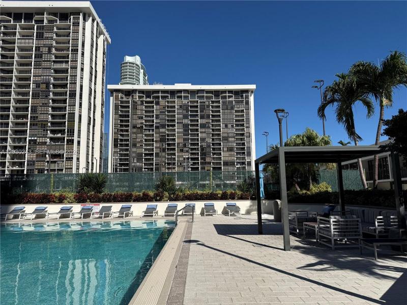 Brickell Place II Apt #1403