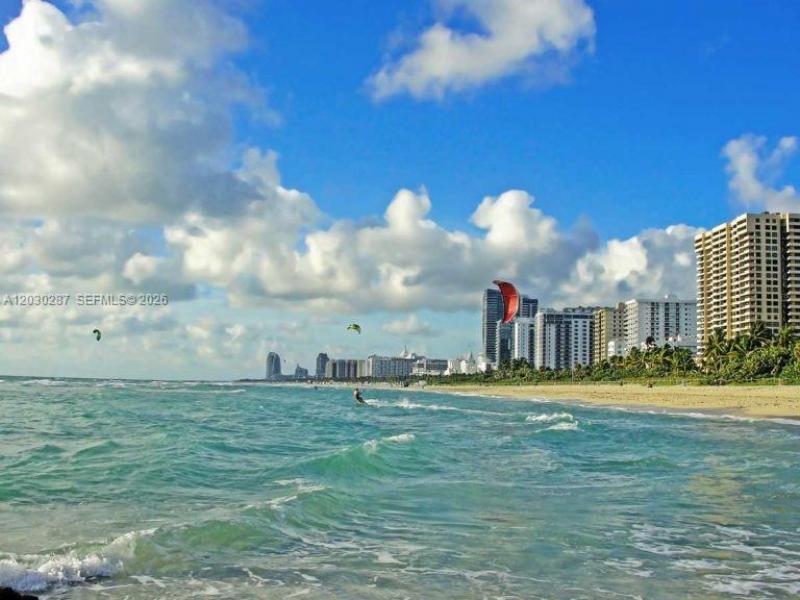 Comprar apartamento en Sole 1406