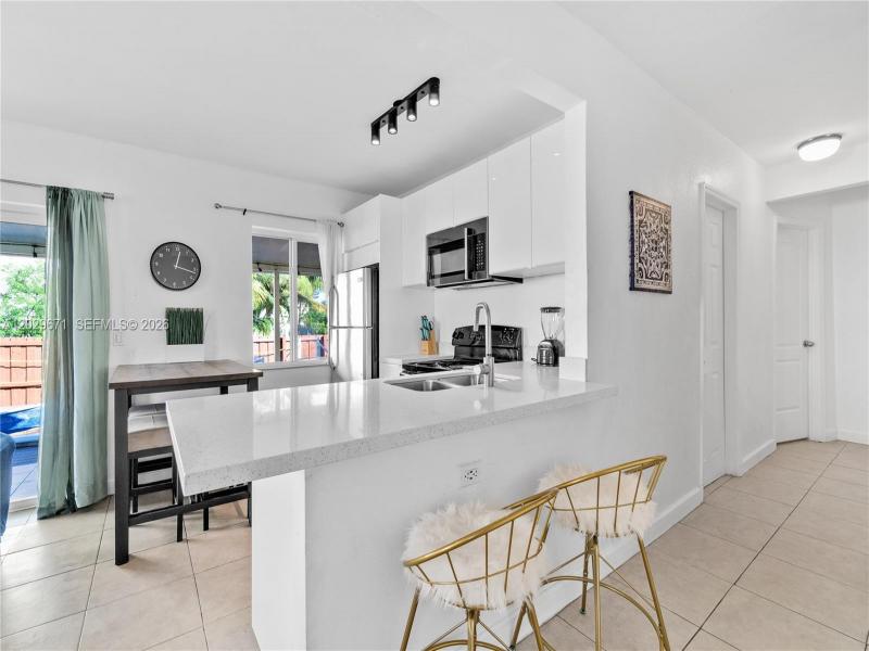 Property photo # 2