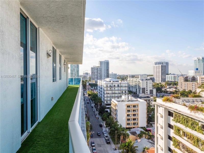 Condo for sale at Star Lofts on the Bay 1003