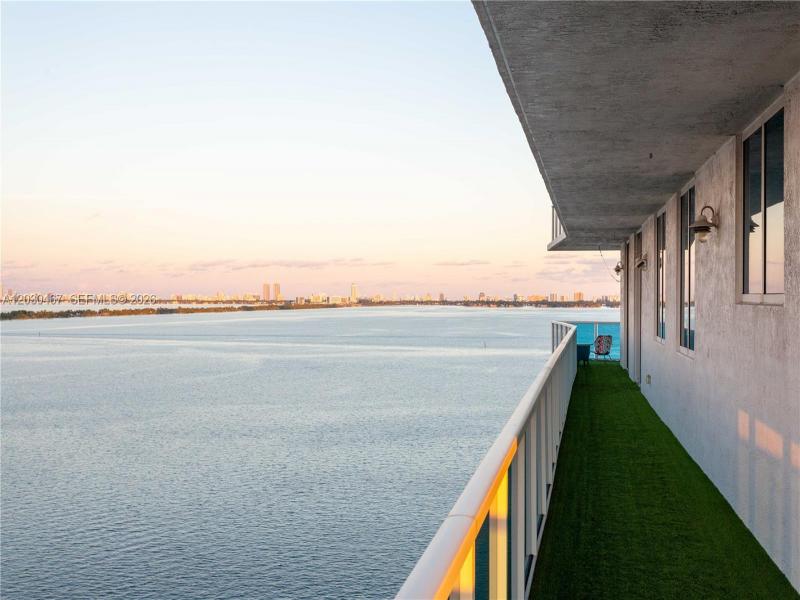 Condo for sale at Star Lofts on the Bay 1003