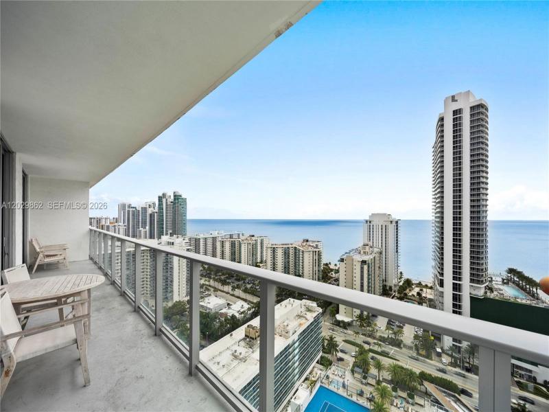 Hyde Beach House Apt #R2307
