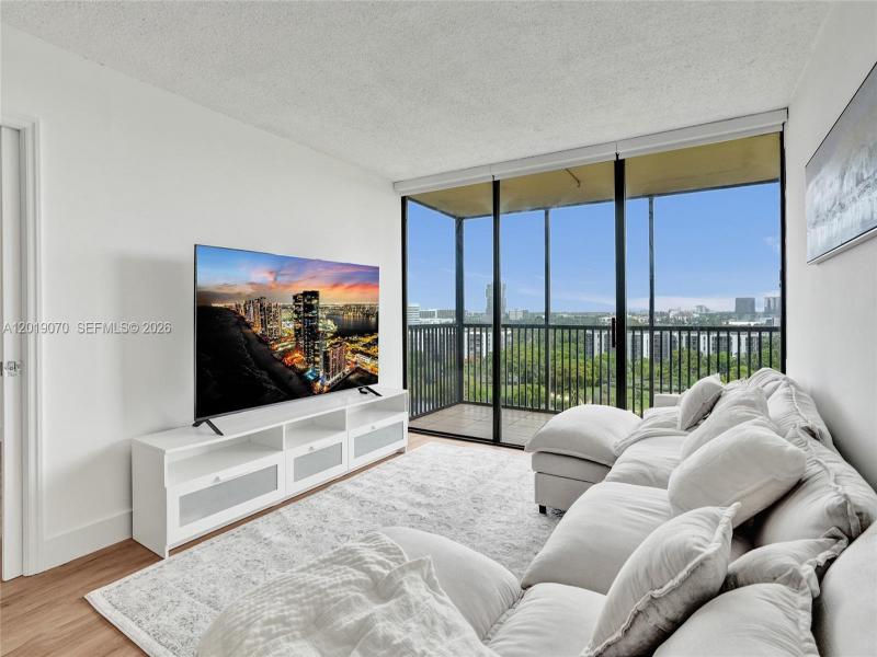 Condo for sale at Coronado I 1440