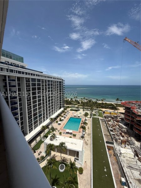 Condo for sale at Harbour House 921