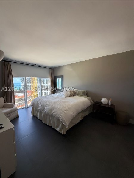 Condo for sale at Harbour House 921