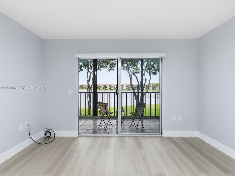 Property photo # 9