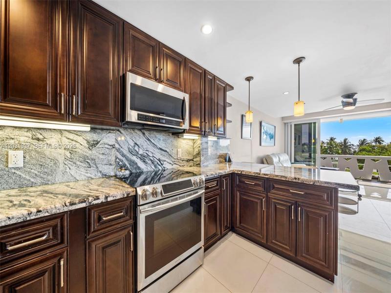Property photo # 8