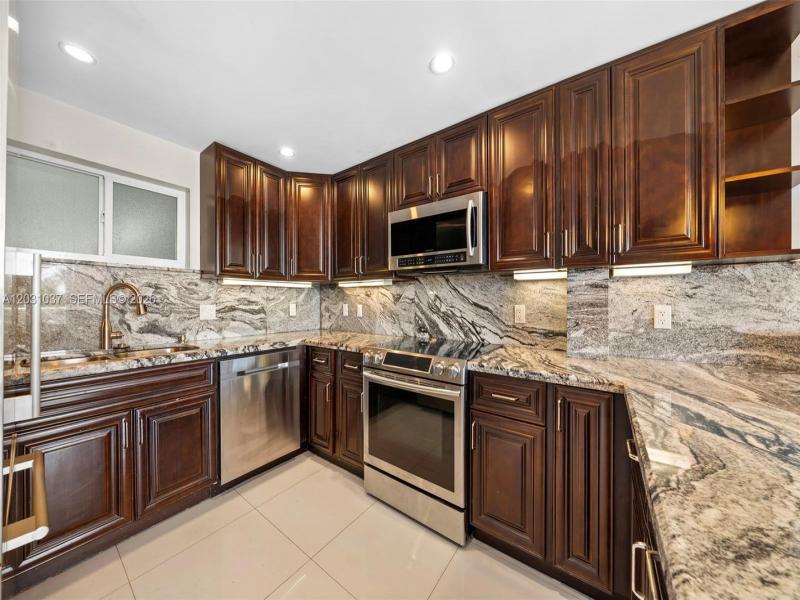 Property photo # 4