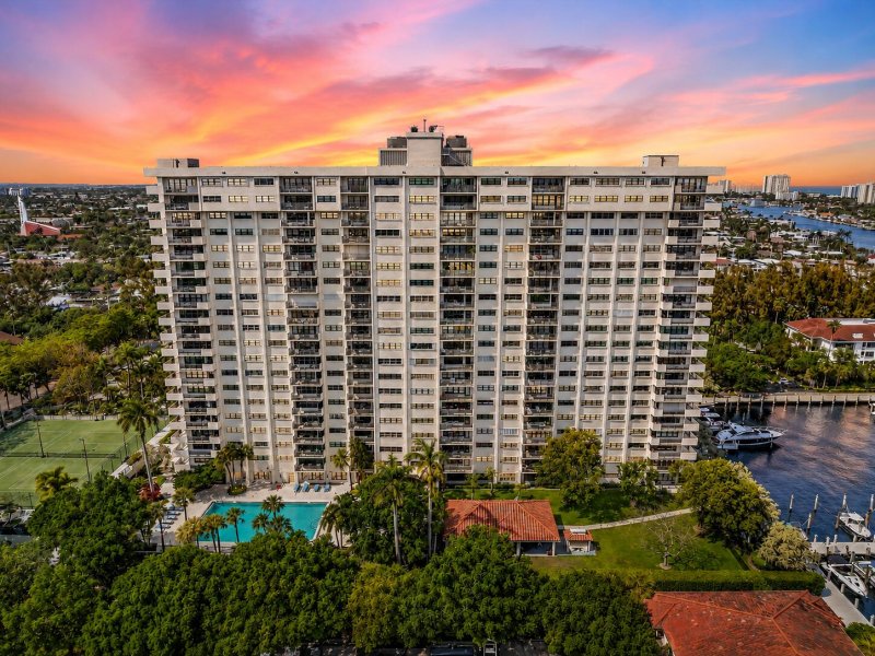 Condo for sale at The Tower at Port Royale 910