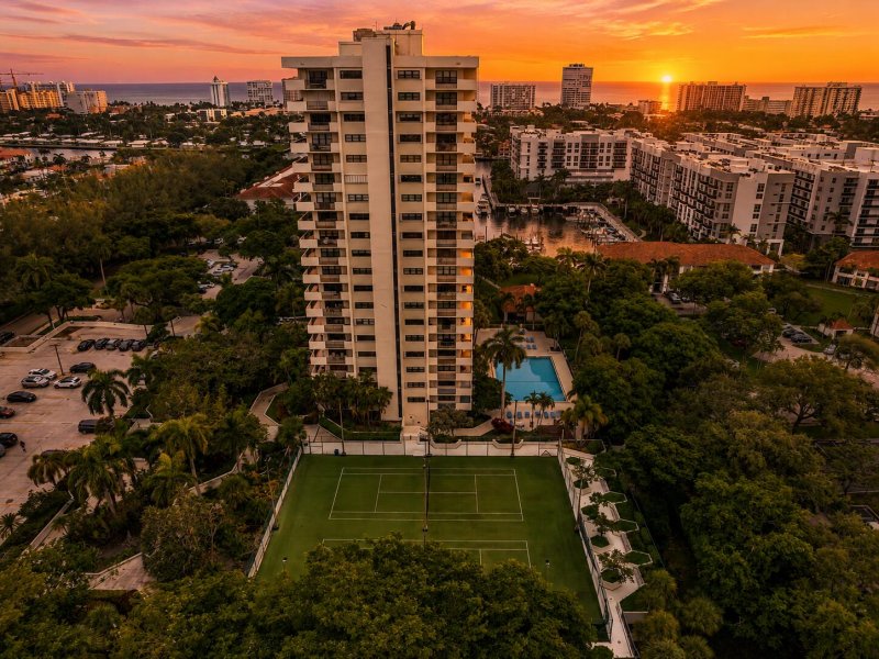 Condo for sale at The Tower at Port Royale 910