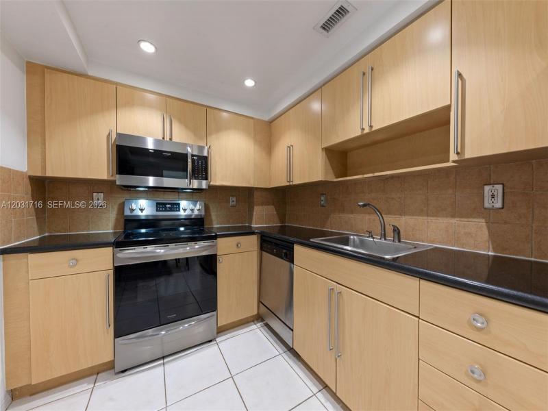 Property photo # 7