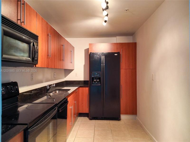 Property photo # 6