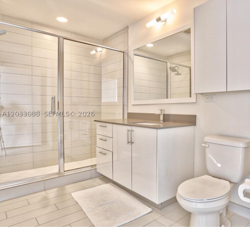 Comprar apartamento en Nine at Mary Brickell Village 2404
