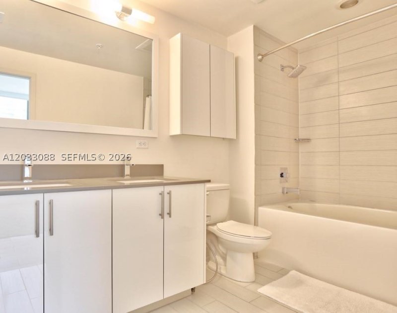 Comprar apartamento en Nine at Mary Brickell Village 2404