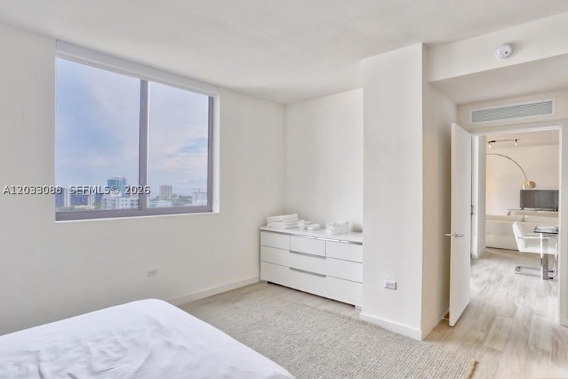 Comprar apartamento en Nine at Mary Brickell Village 2404