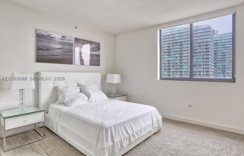 Comprar apartamento en Nine at Mary Brickell Village 2404