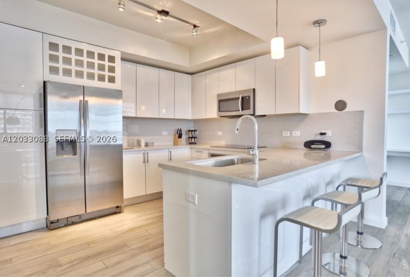 Comprar apartamento en Nine at Mary Brickell Village 2404