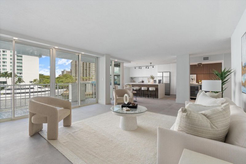Condo for sale at Sunrise East 4c