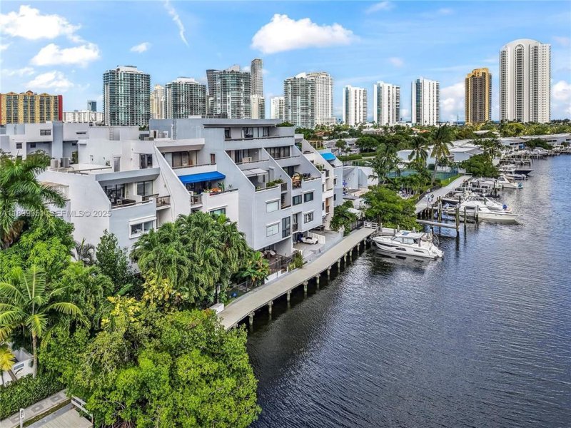Poinciana Island Apt #1710