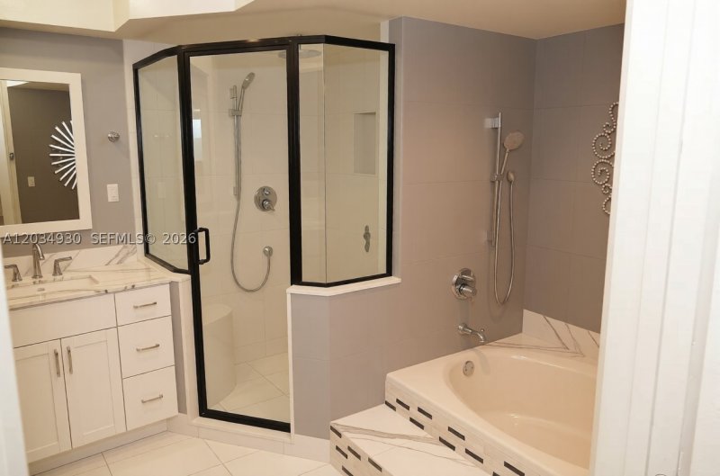 Alquiler de apartamento en Ocean Lane Plaza 0