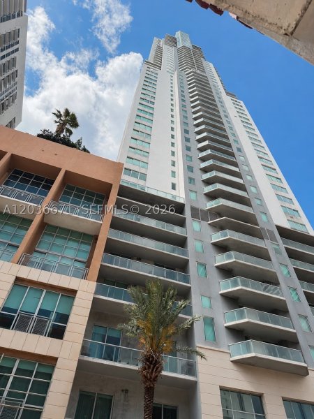 Vizcayne South Tower Apt #3004