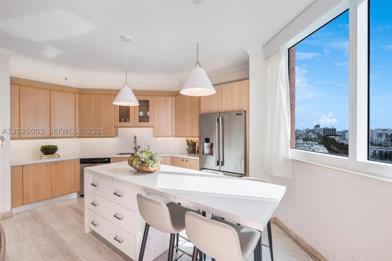 Condo for sale at Portofino Tower 1001