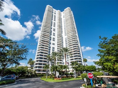 Mystic Pointe 400 Apt #2306
