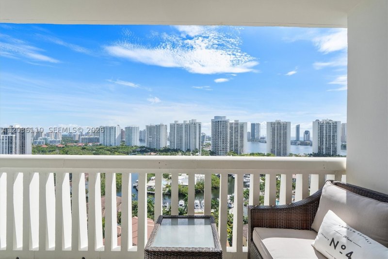 1000 Williams Island Apt #2307