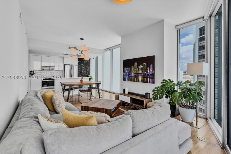 Apartment for rent at Marina Blue 812