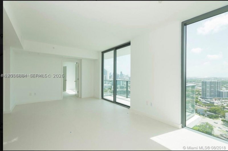 Aluguel de apartamento no Paraiso Bayviews 2709