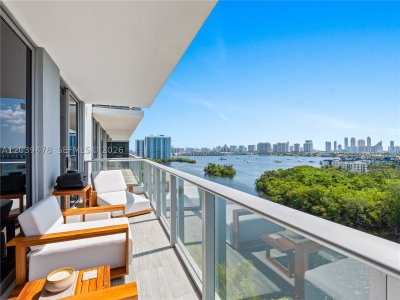 The Harbour Apt #1117