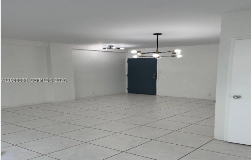 Apartment for rent at Bay Park Towers 307