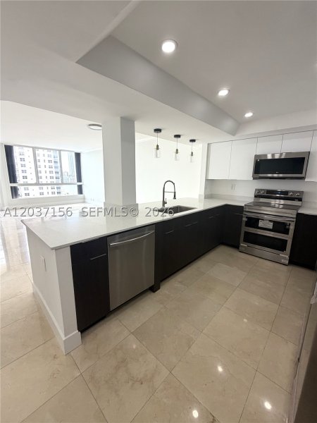 Apartment for rent at Brickell Key One A1005