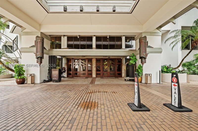 Apartment for rent at Brickell Key One A1005