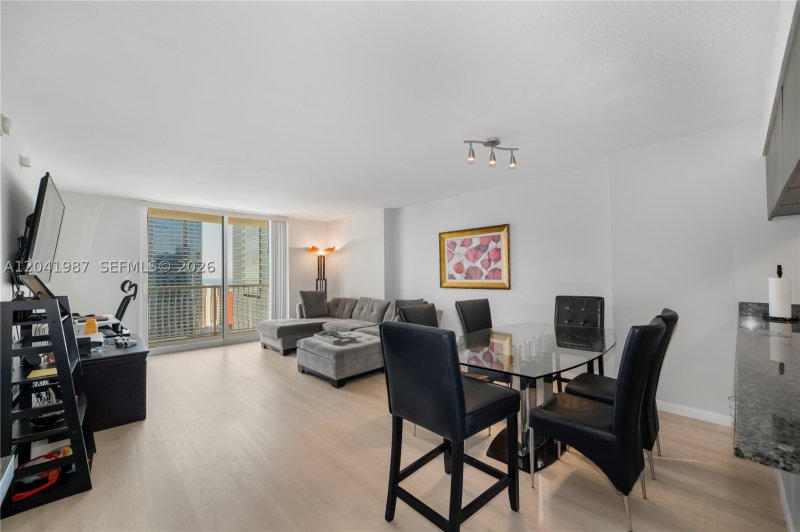 Property photo # 9