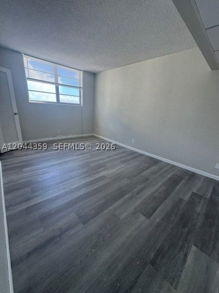 Condo for sale at Tides Hollywood Beach 10X