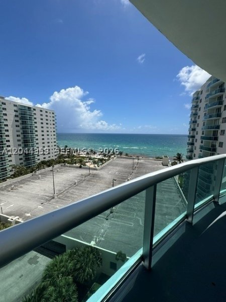 Condo for sale at Tides Hollywood Beach 10X